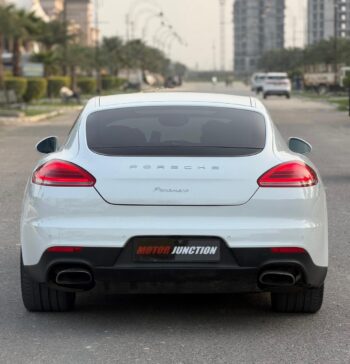 PORSCHE PANAMERA 3.0