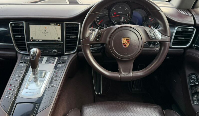 
								PORSCHE PANAMERA 3.0 full									