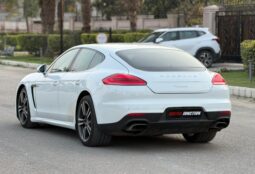PORSCHE PANAMERA 3.0