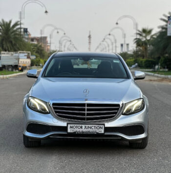 MERCEDES-BENZ E220D