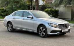 MERCEDES-BENZ E220D