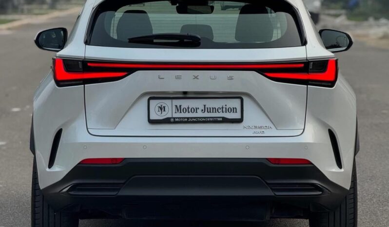 
								LEXUS NX350h full									